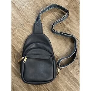 BOSTANTEN Navy Faux Leather Sling Bag Crossbody Bag Woven Strap - Great Cond.